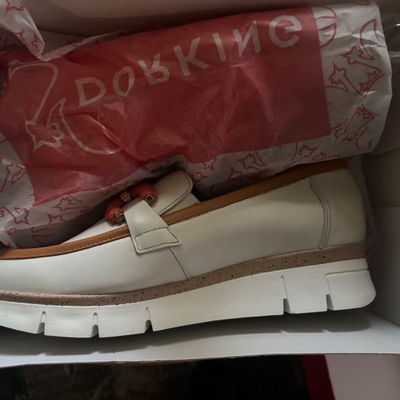 3 pairs of women’s size 10 1/2-11 shoes - Picture 10 of 12